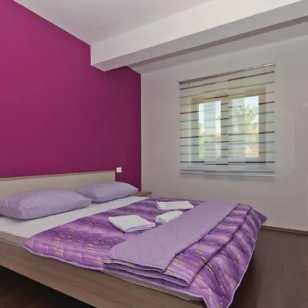 Tea In Istria With Private Pool For 10 Persons Vila Vodnjan