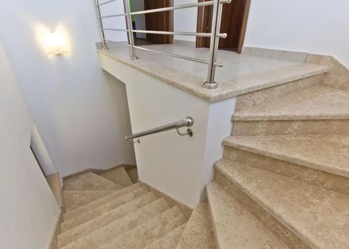 Tea In Istria With Private Pool For 10 Persons *