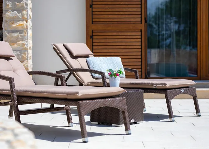 Villa Tea In Istria With Private Pool For 10 Persons *