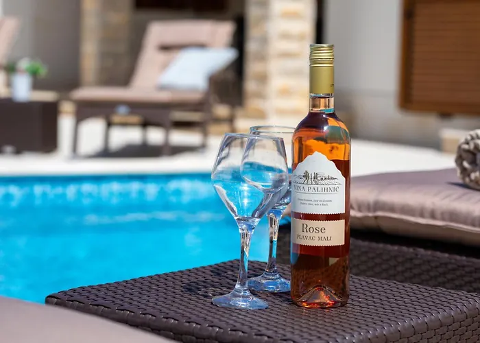 Tea In Istria With Private Pool For 10 Persons