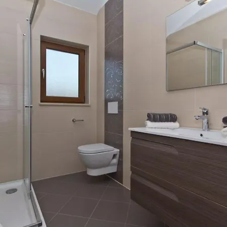 Tea In Istria With Private Pool For 10 Persons Villa